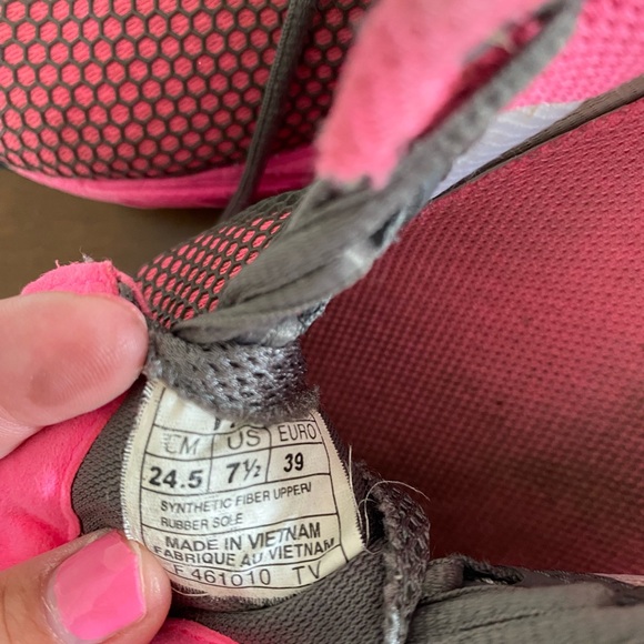 ASICS runner gently used - Picture 6 of 7